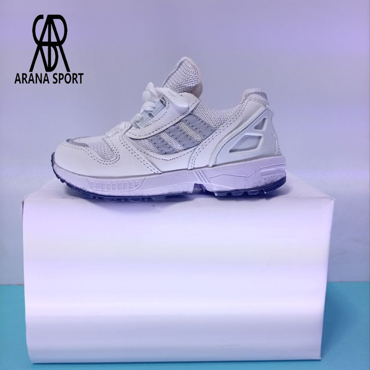 نمای کف کتونی بچگانه زد ایکس 8000 دوختدار