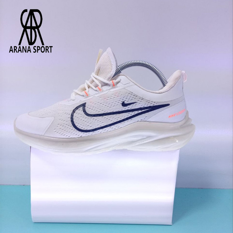 نمای پشت کتونی نایک راحت مردانه