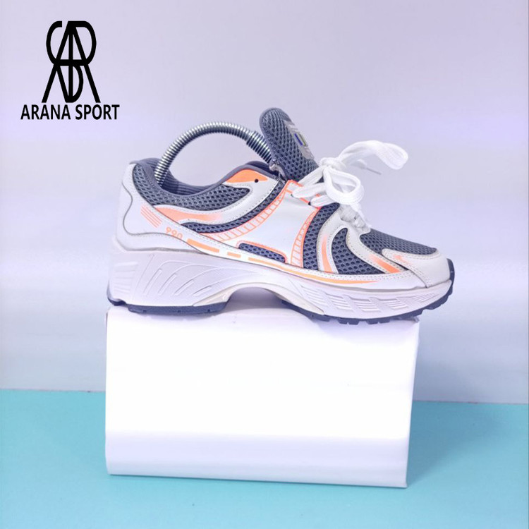 نمای کنار کتونی نیوبالانس ۹۹۰ همپر مردانه