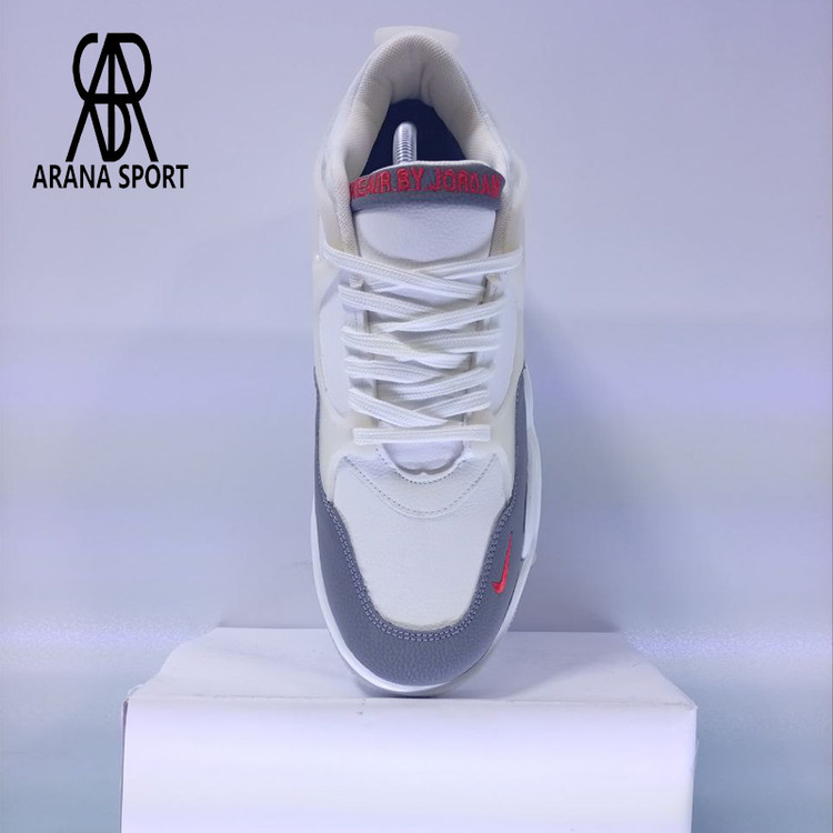 نمای جلوی کتونی نایک جردن نیم ساق مردانه