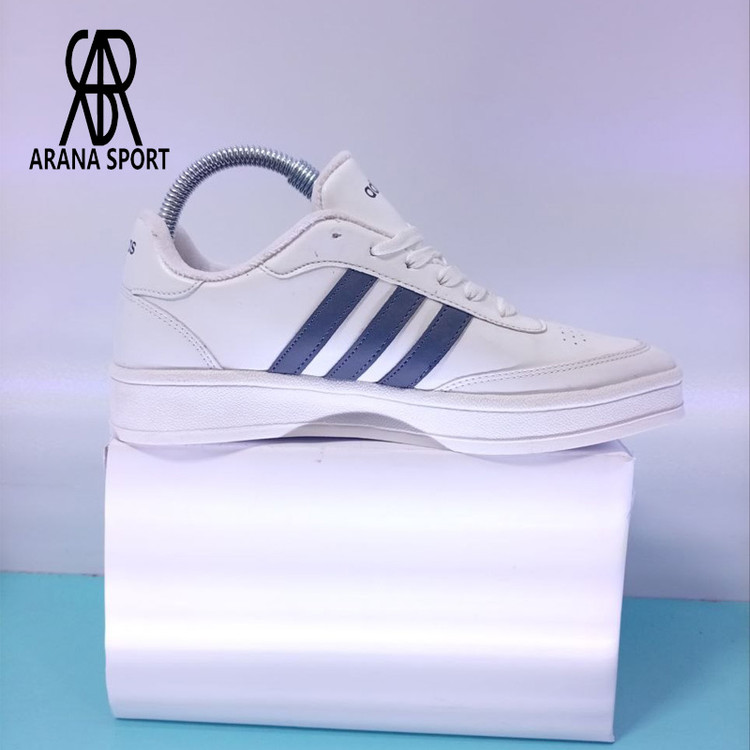 نمای جانبی کتونی آدیداس همپر زیره مقاوم