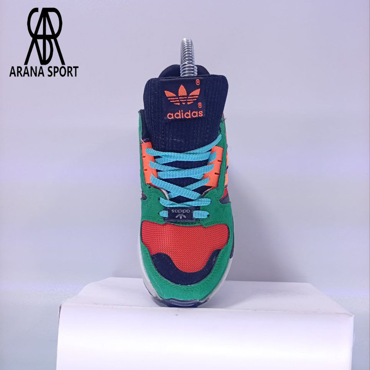 نمای کنار کفش آدیداس زد ایکس 8000