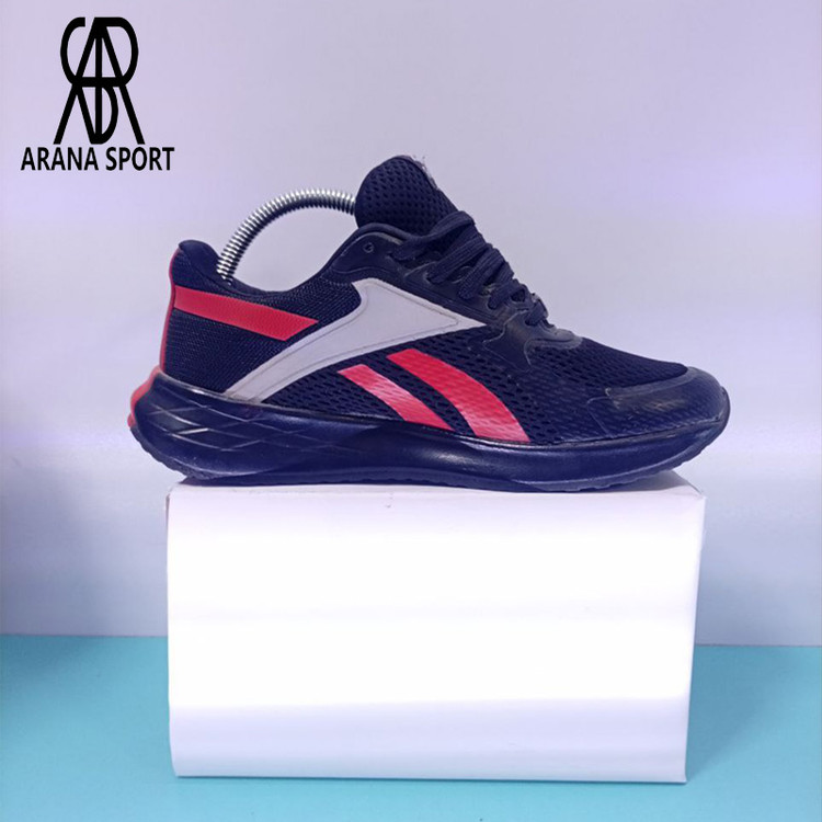 نمای بغل کتونی ریبوک مردانه روزمره