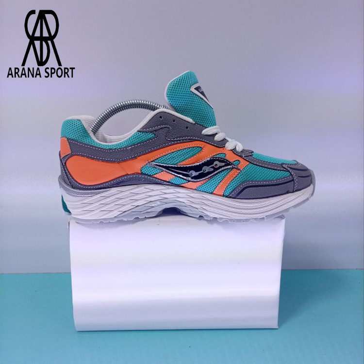 نمای بغل کتونی ساکومی زیره خارجی مدل 190