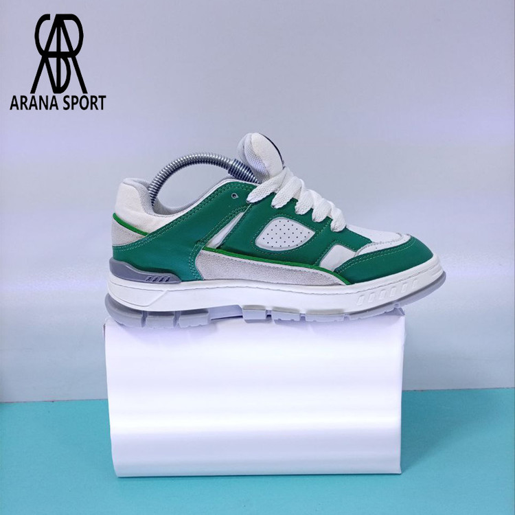 نمای کنار کتونی برشکا زیره ژلهای