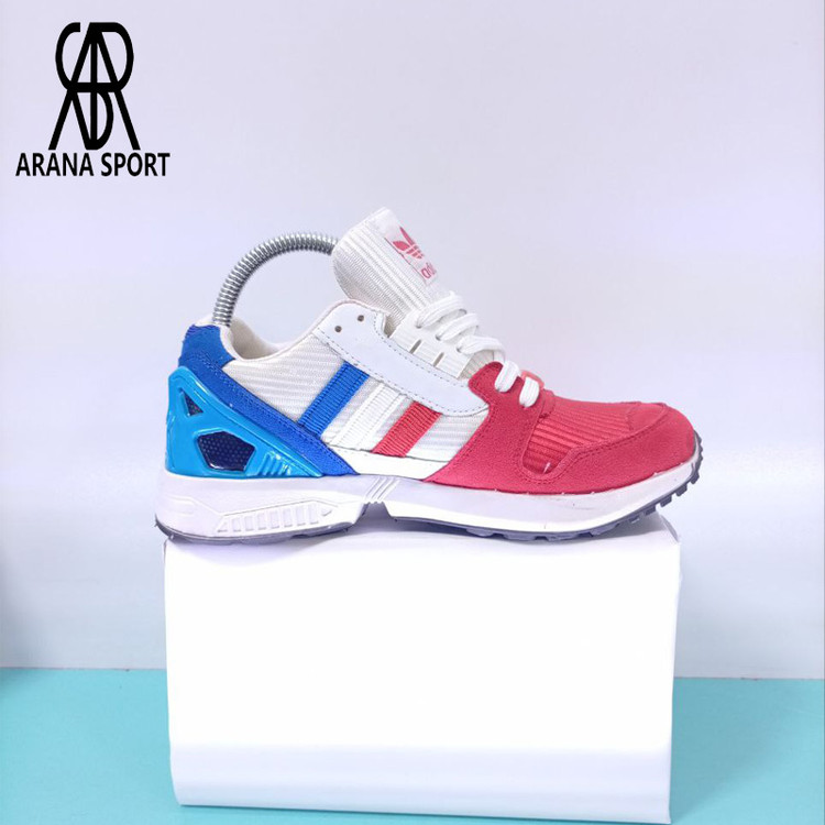 نمای کنار کتونی آدیداس ZX8000 مردانه