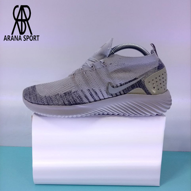 نمای پشت کفش نایک راحتی کف دوخت