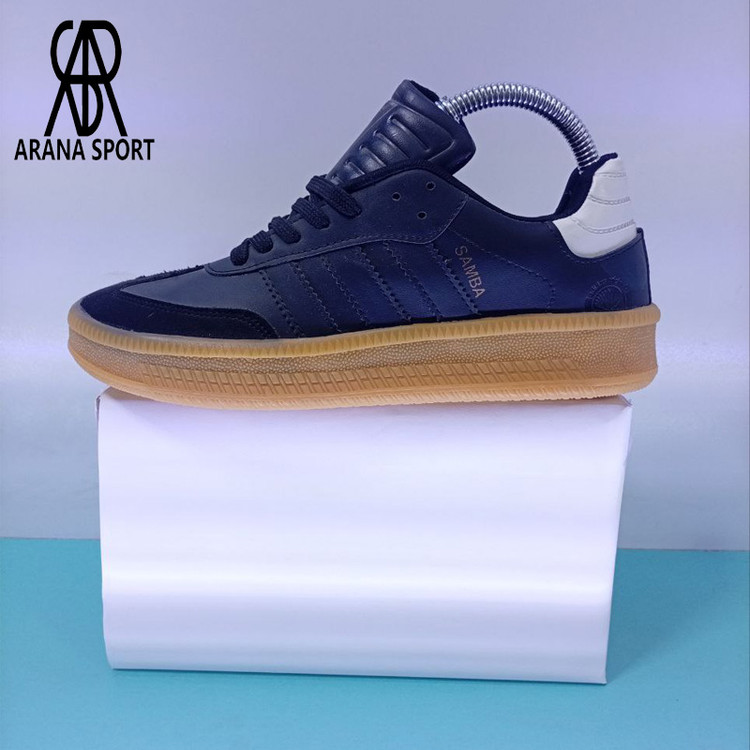 نمای پشت کتونی سمبا روزمره