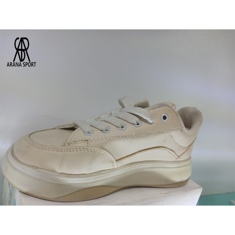 کفش کتونی Bershka کار خوب با زیره مقاوم و مناسب استفاده روزمره