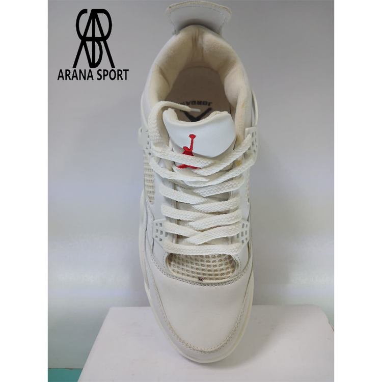 کتونی Jordan 4 با رویه باکیفیت و مناسب فعالیت طولانی مدت و پیاده روی زیاد