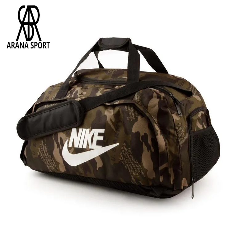 نمای جلو ساک ورزشی نایک با جیب زیپ دار بزرگ – Arena Sporter 11