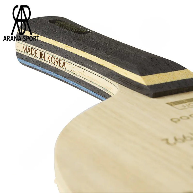 نمای نزدیک از چوب راکت دونیک JO WALDNER GOLD EDITION با دسته FL و ترکیب لایههای Limba Abachi و Etalyra Carbon
