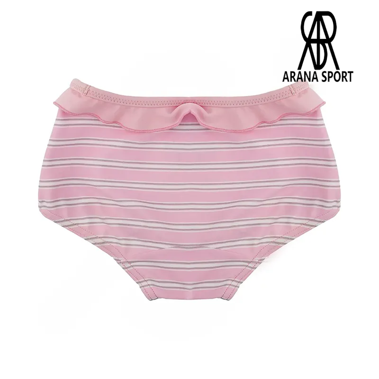 شورت مایو بچه گانه دخترانه ESPRIT MGH با طراحی زیبا و منعطف، مناسب ست کردن با انواع بالاتنه دخترانه برای استفاده در روزهای گرم تابستان و استخرهای خانگی یا عمومی