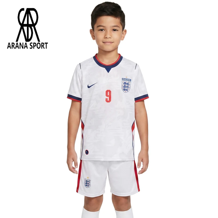 ست لباس فوتبال بچه گانه تیم ملی انگلیس طرح نایک با پیراهن سفید و شورت، چاپ نام Harry Kane و شماره 9، مناسب تمرین فوتبال و بازی روزمره کودک، خرید از آرنا اسپورتر-1